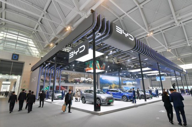 Lượng xe thuần điện bán ra trong năm 2022 của hãng BYD Trung Quốc chỉ đứng sau Tesla.