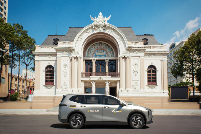 Dịch vụ taxi điện 7 chỗ mở rộng hệ sinh thái di chuyển thuần điện của Xanh SM